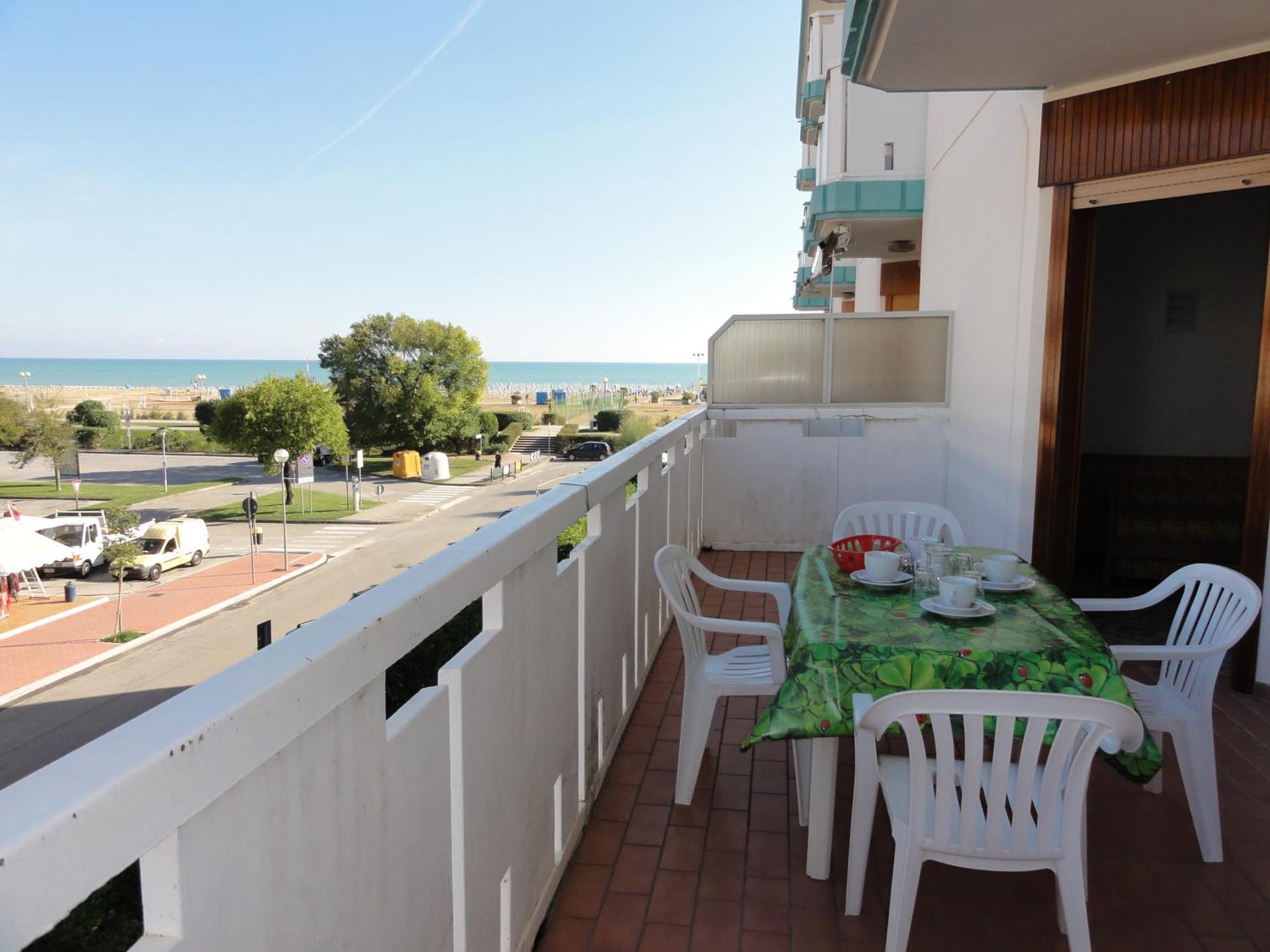 Corso - Appartamenti Bibione Bilik gambar
