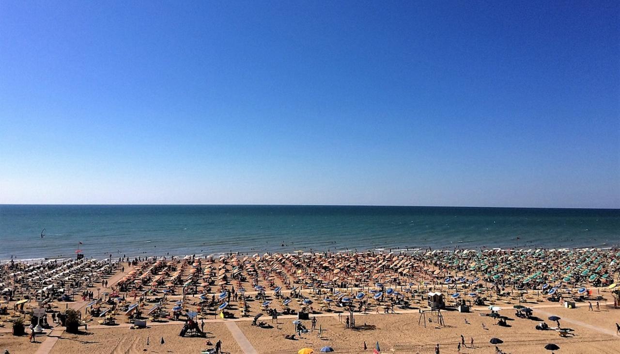 Corso - Appartamenti Bibione Luaran gambar